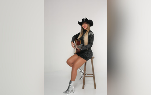 (Coluna Deny NY) Thamyres Nunes: a nova voz do sertanejo