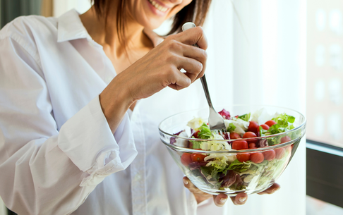 Coluna Saúde da Mulher: Dicas de Alimentação da Mulher Durante as Festas de Fim de Ano