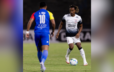 CORINTHIANS EMPATA NA PRÉ-LIBERTADORES 