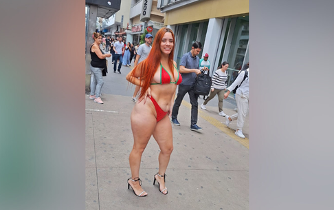 INFLUENCIADORA CARIOCA ISA FOX CHOCA SÃO PAULO AO DESFILAR DE BIQUÍNI NA AVENIDA PAULISTA: 'ESTOU ACOSTUMADA A ANDAR ASSIM NO RIO!'