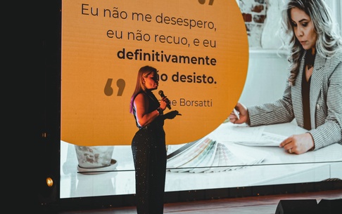 DAFNE BORSATTI: liderança feminina e conexões globais transformando o setor de construção nos EUA