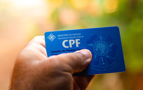 Nova lei brasileira estabelece CPF como único número de identificação para relações com Consulados